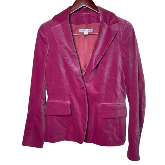 MARELLA Jackets & Blazers - Marella Pink Fuchsia velvet one button closure blazer sz US 6